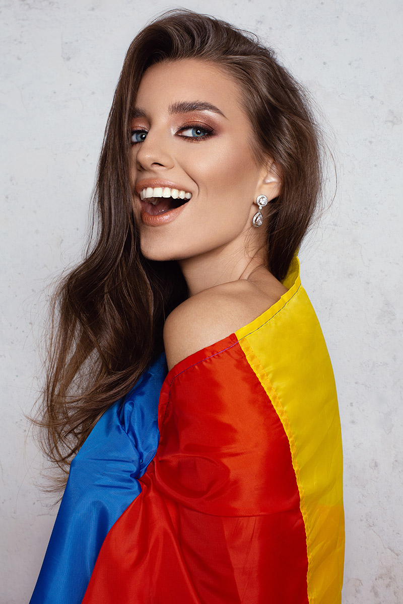 Miss Supranational 2021 (Final el 20 de Agosto) Miss-Intercontinental-Romania-2019%E2%80%93Anna-Michela-Ciornea-4