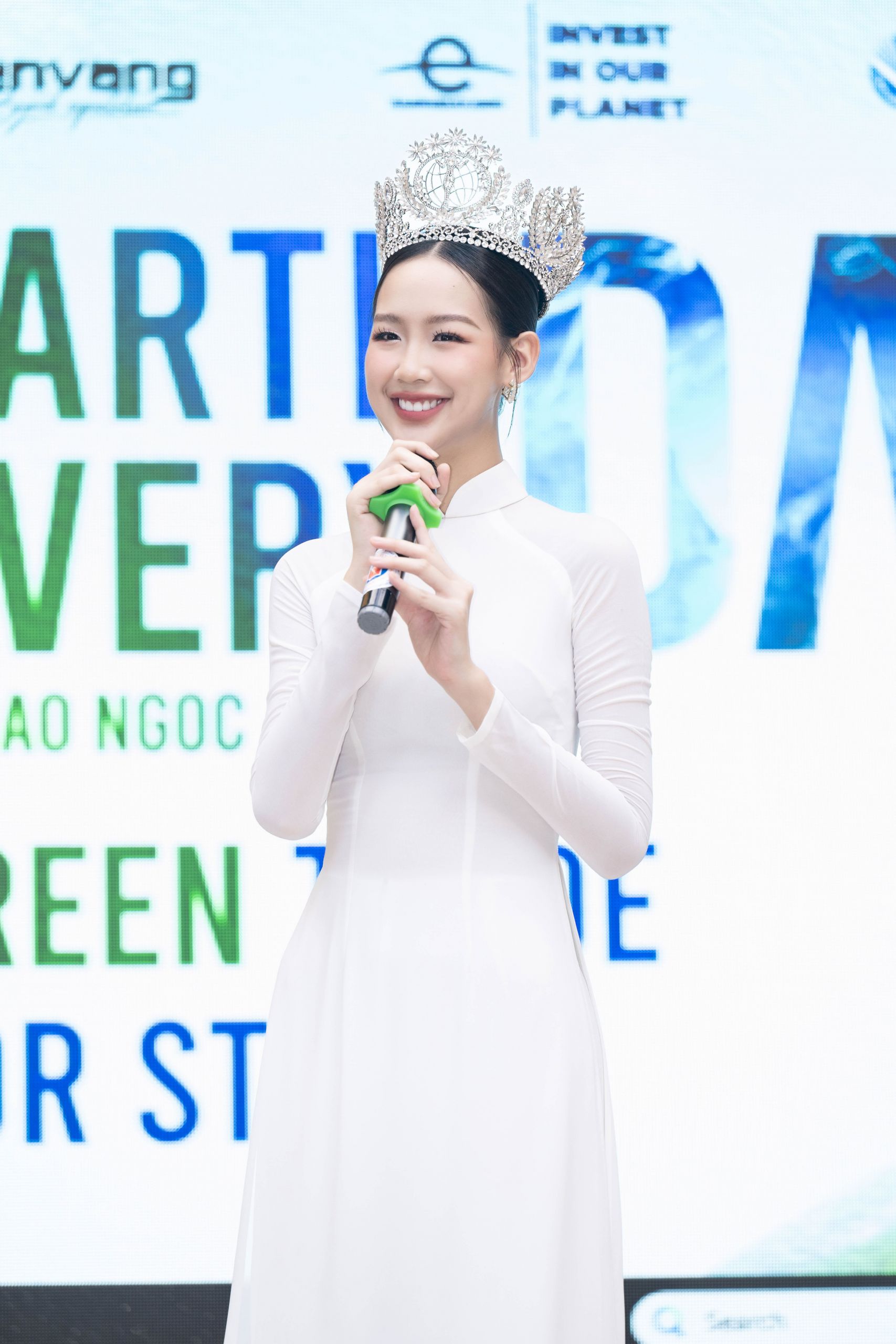 Miss Bao Ngoc launches environmental inspiration project “Earth Day everyday by Bao Ngoc”